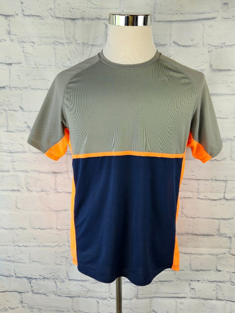 Nike Mens Size Large Blue Gray Orange Dri Fit Short Sleeve Running Shirt 517425